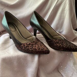 2 inch high heels.  Never worn!